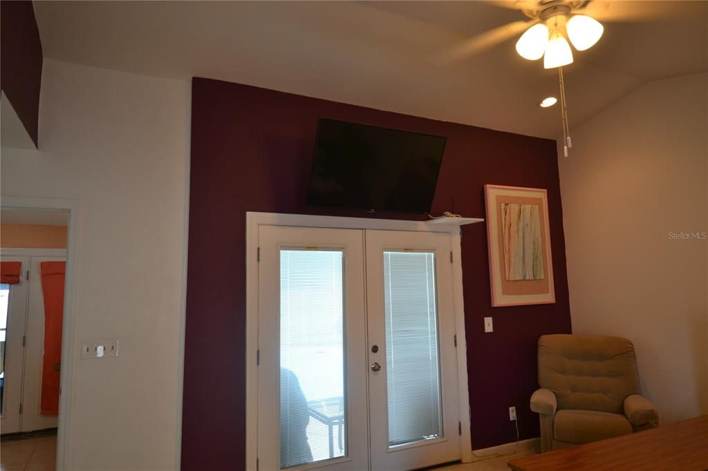 В аренду: $3,500 (3 спален, 2 ванн, 1376 Квадратных фут)