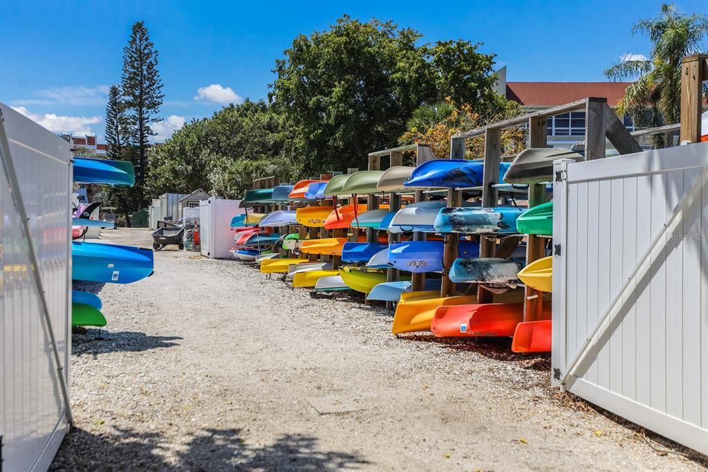 For Sale: $650,000 (2 beds, 2 baths, 1316 Square Feet)