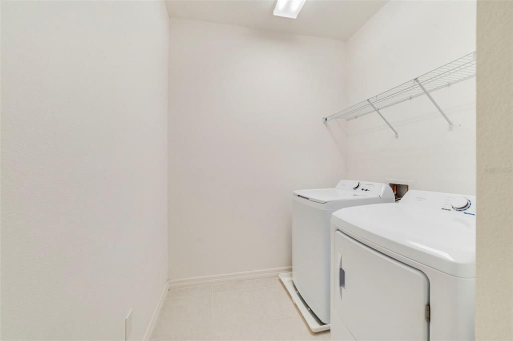 На продажу: $305,000 (3 спален, 2 ванн, 1627 Квадратных фут)