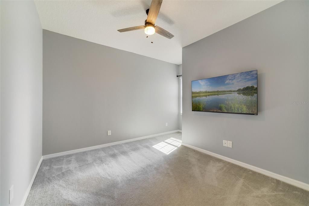 На продажу: $305,000 (3 спален, 2 ванн, 1627 Квадратных фут)