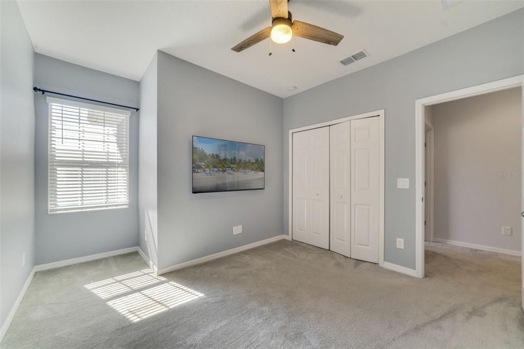 На продажу: $305,000 (3 спален, 2 ванн, 1627 Квадратных фут)