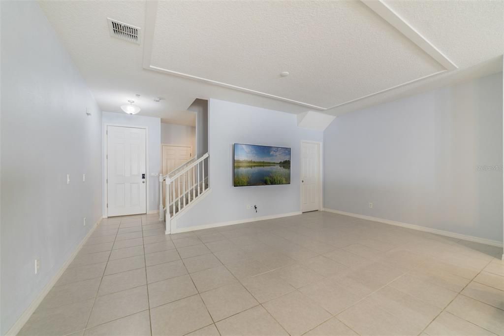 На продажу: $305,000 (3 спален, 2 ванн, 1627 Квадратных фут)