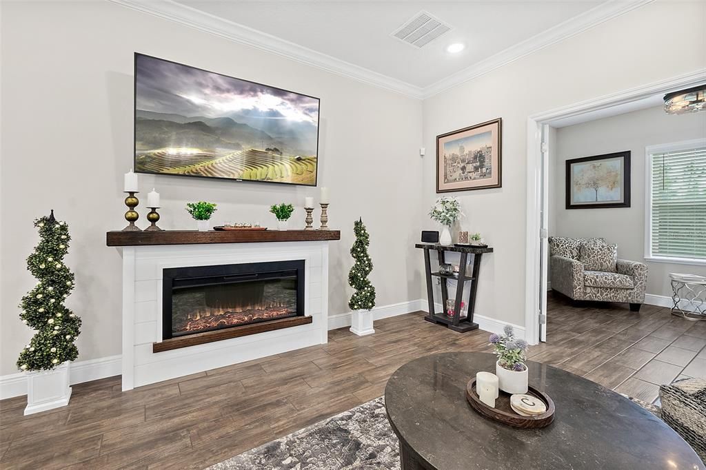 For Sale: $424,000 (3 beds, 2 baths, 2001 Square Feet)