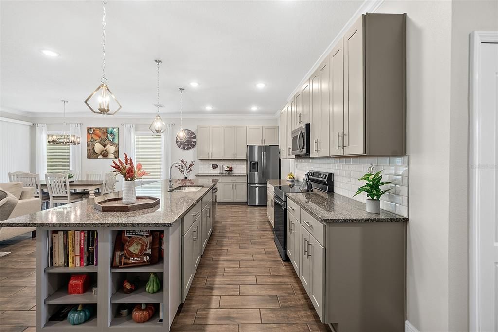 For Sale: $424,000 (3 beds, 2 baths, 2001 Square Feet)