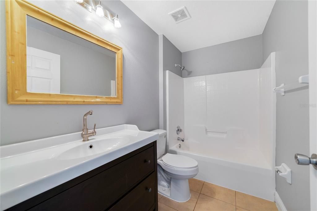 For Sale: $289,000 (3 beds, 2 baths, 1768 Square Feet)