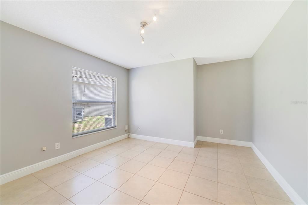 For Sale: $289,000 (3 beds, 2 baths, 1768 Square Feet)