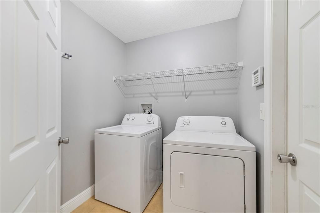 For Sale: $289,000 (3 beds, 2 baths, 1768 Square Feet)