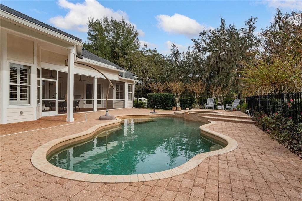 En Venta: $1,490,000 (5 camas, 5 baños, 4474 Pies cuadrados)