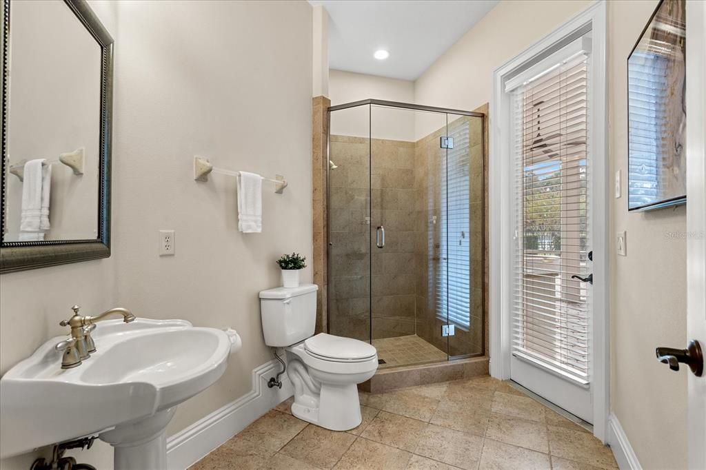 En Venta: $1,490,000 (5 camas, 5 baños, 4474 Pies cuadrados)