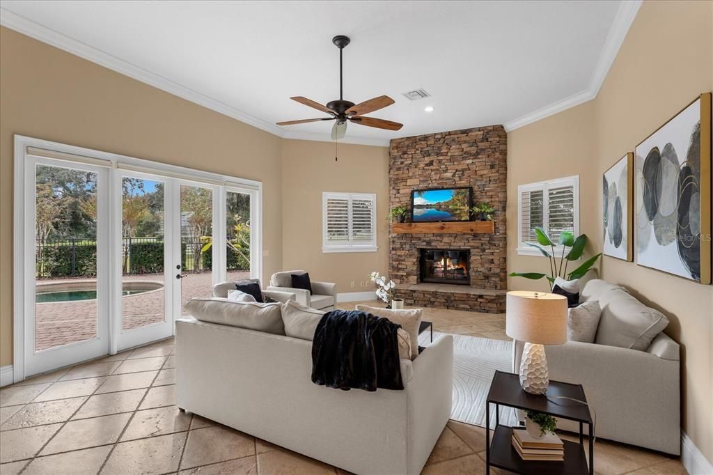 En Venta: $1,490,000 (5 camas, 5 baños, 4474 Pies cuadrados)