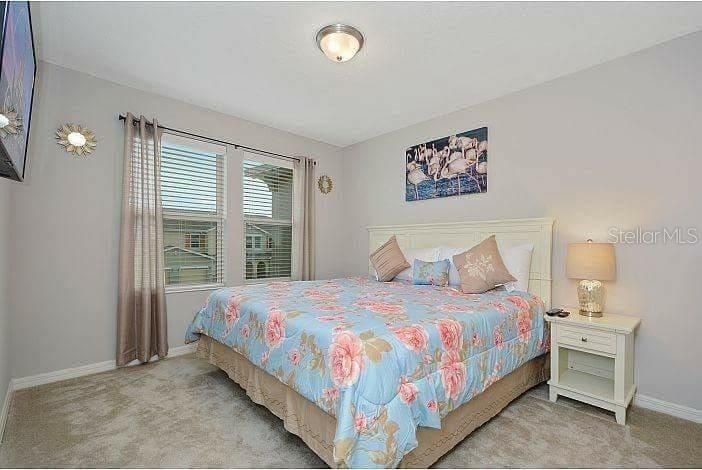 For Sale: $400,000 (4 beds, 3 baths, 1637 Square Feet)