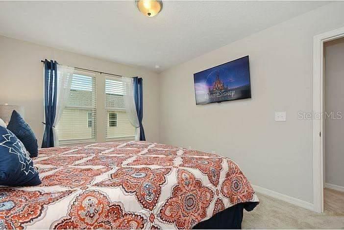 For Sale: $400,000 (4 beds, 3 baths, 1637 Square Feet)