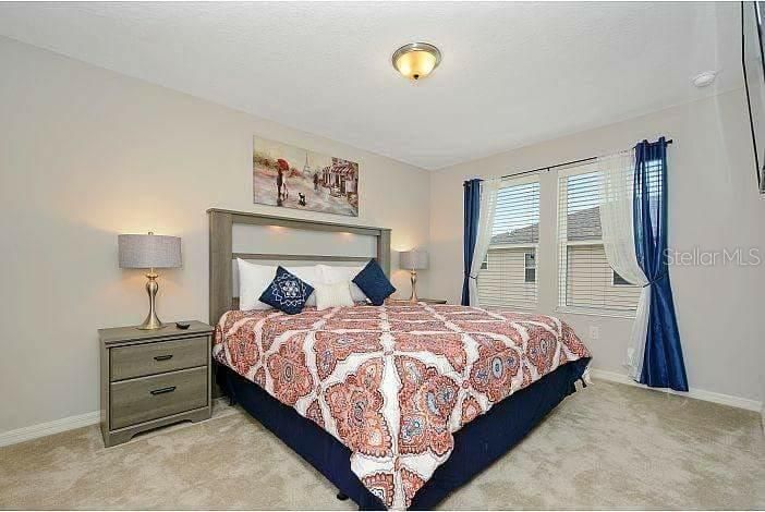 For Sale: $400,000 (4 beds, 3 baths, 1637 Square Feet)