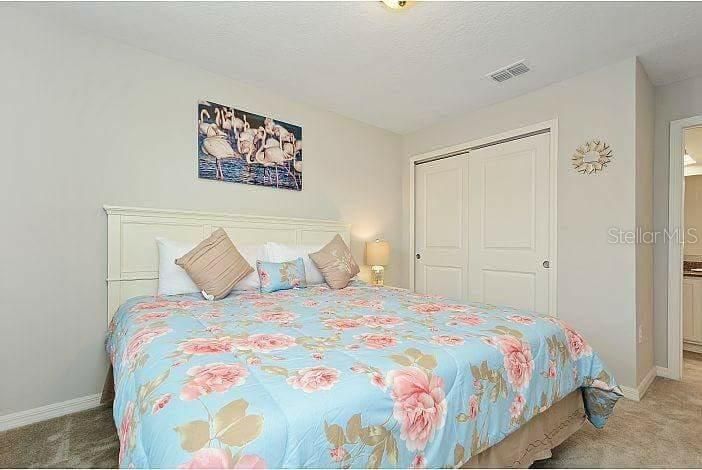 For Sale: $400,000 (4 beds, 3 baths, 1637 Square Feet)