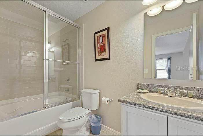 For Sale: $400,000 (4 beds, 3 baths, 1637 Square Feet)