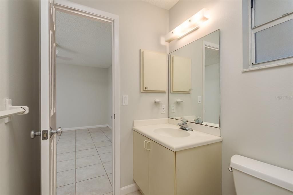 Active With Contract: $325,000 (3 beds, 1 baths, 1065 Square Feet)