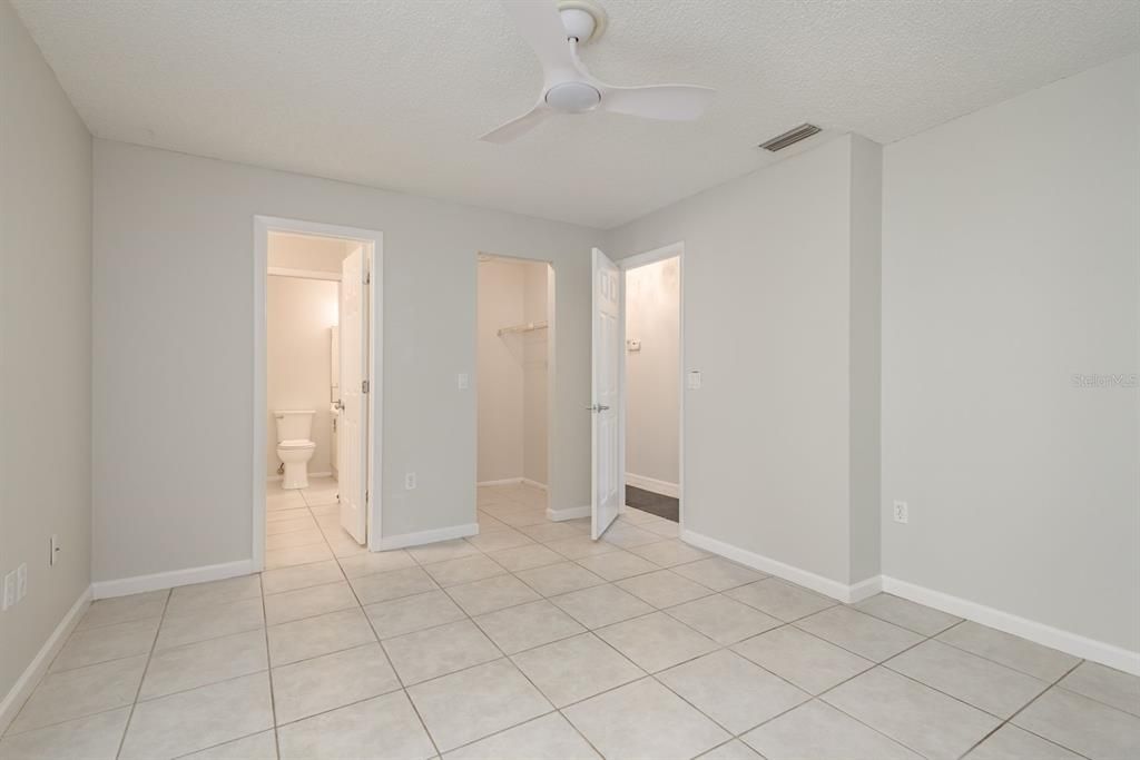 Active With Contract: $325,000 (3 beds, 1 baths, 1065 Square Feet)