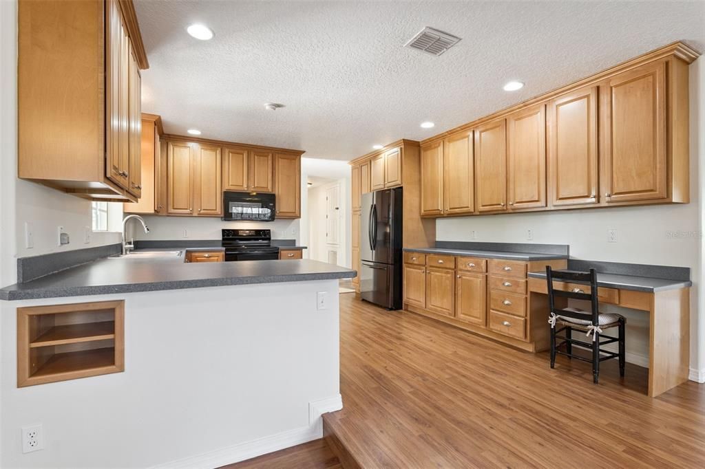 На продажу: $625,000 (3 спален, 2 ванн, 2162 Квадратных фут)