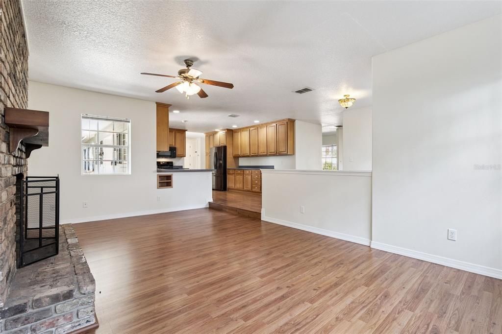 На продажу: $625,000 (3 спален, 2 ванн, 2162 Квадратных фут)