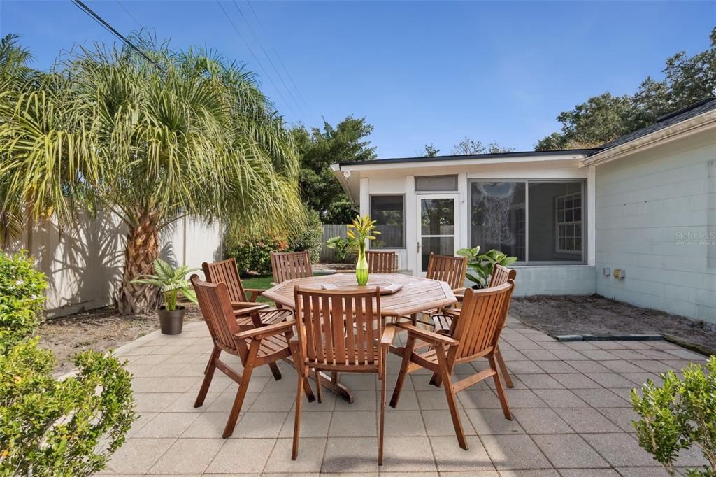 На продажу: $625,000 (3 спален, 2 ванн, 2162 Квадратных фут)