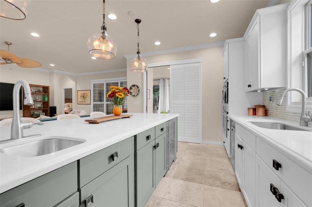 For Sale: $650,000 (3 beds, 3 baths, 2287 Square Feet)