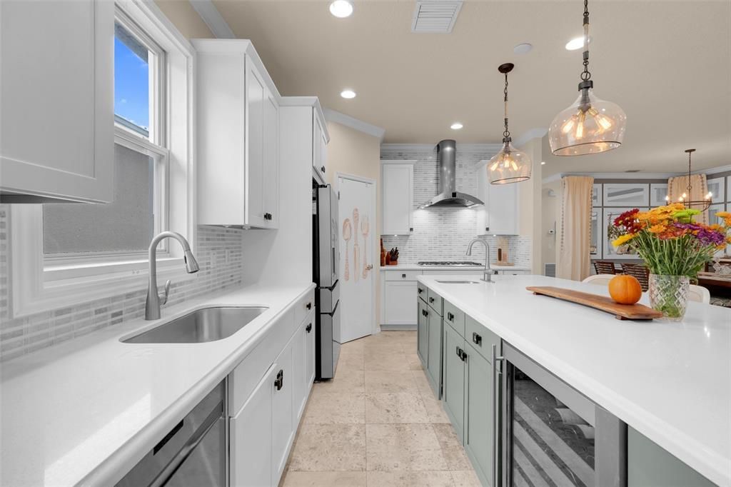 For Sale: $650,000 (3 beds, 3 baths, 2287 Square Feet)