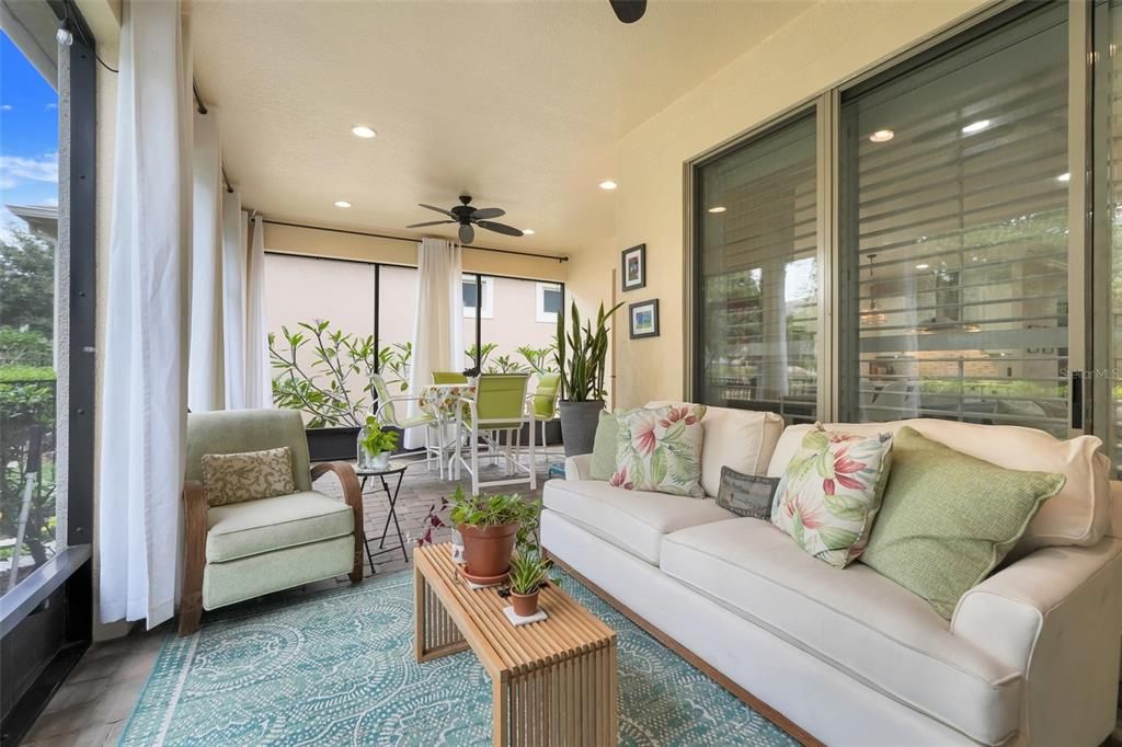 For Sale: $650,000 (3 beds, 3 baths, 2287 Square Feet)