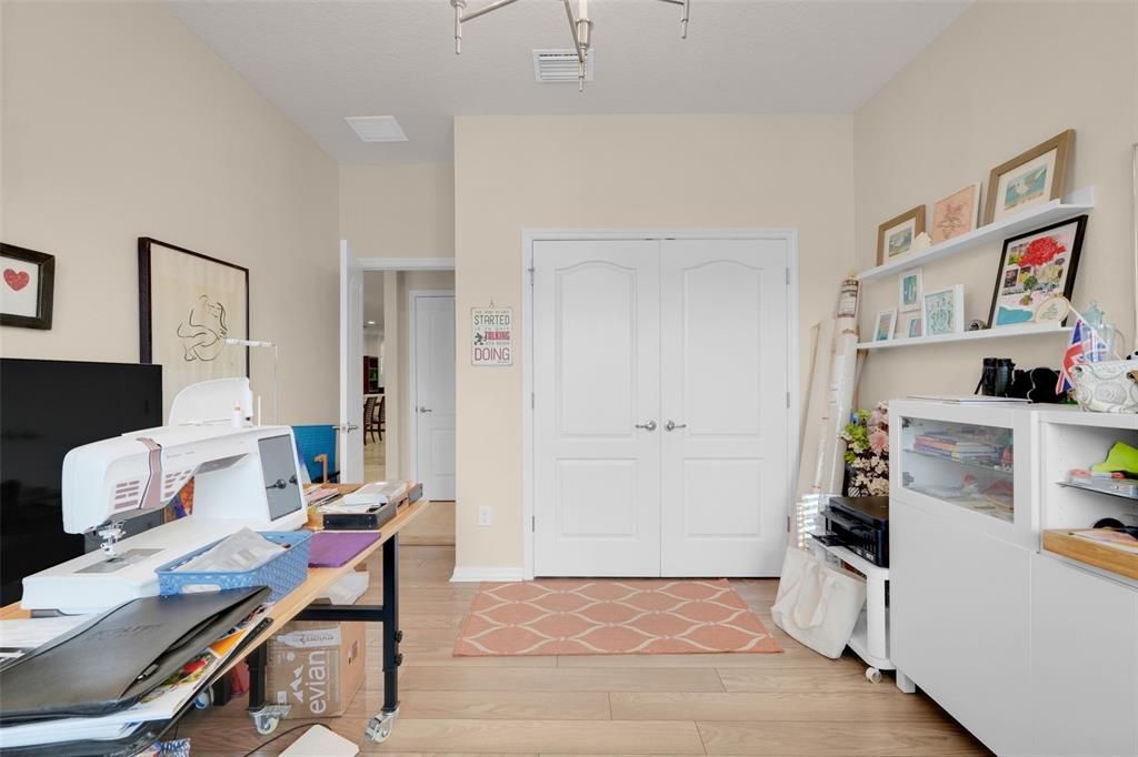 For Sale: $650,000 (3 beds, 3 baths, 2287 Square Feet)