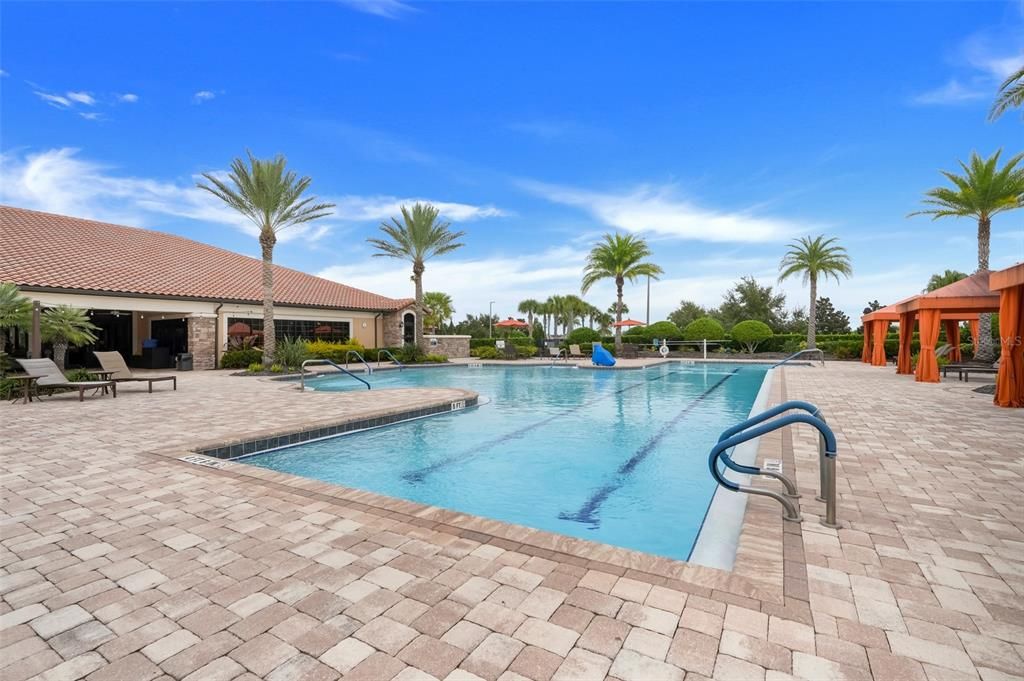 For Sale: $650,000 (3 beds, 3 baths, 2287 Square Feet)