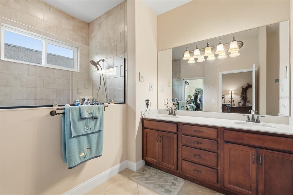 Active With Contract: $499,999 (3 beds, 2 baths, 1968 Square Feet)