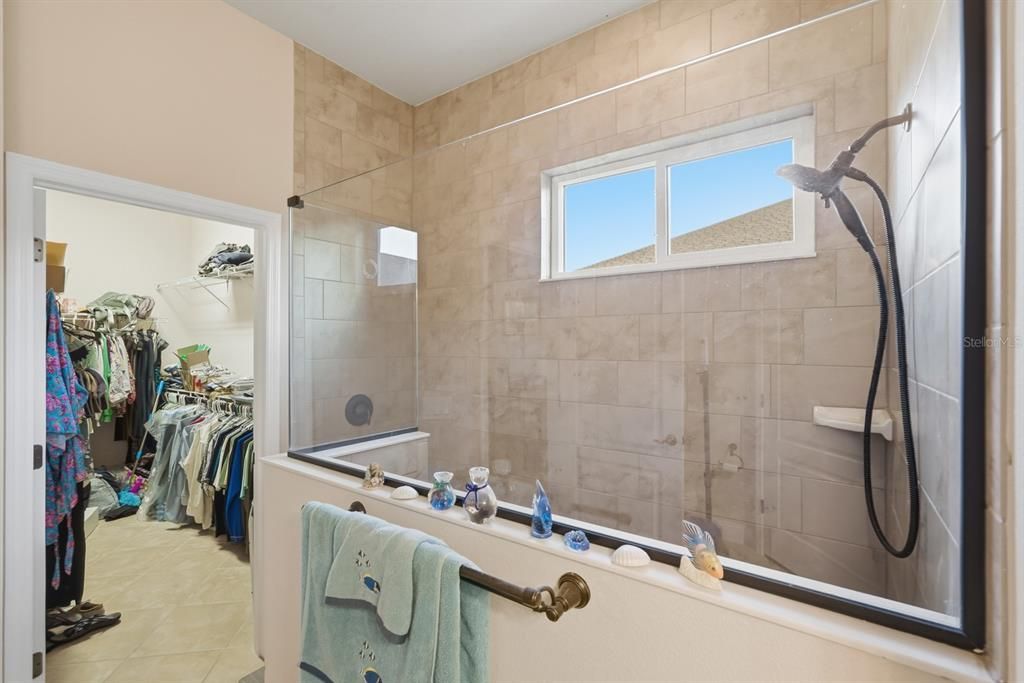 Active With Contract: $499,999 (3 beds, 2 baths, 1968 Square Feet)