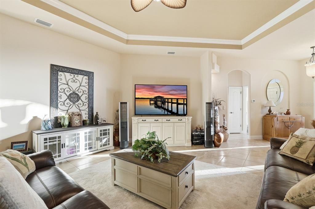 Active With Contract: $499,999 (3 beds, 2 baths, 1968 Square Feet)