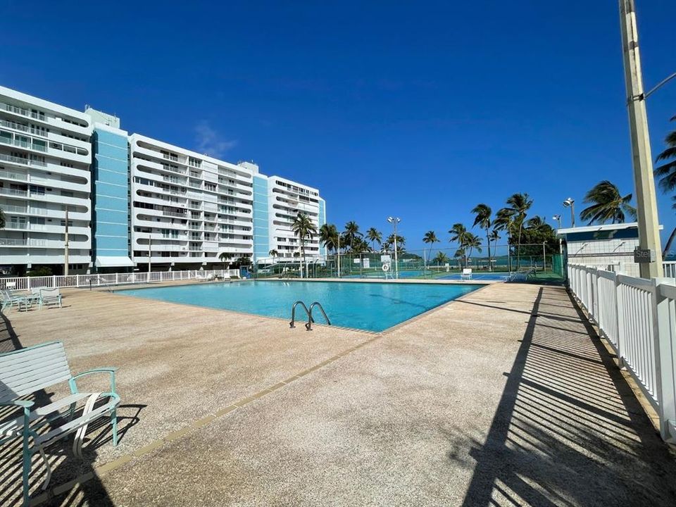 На продажу: $185,000 (1 спален, 1 ванн, 657 Квадратных фут)