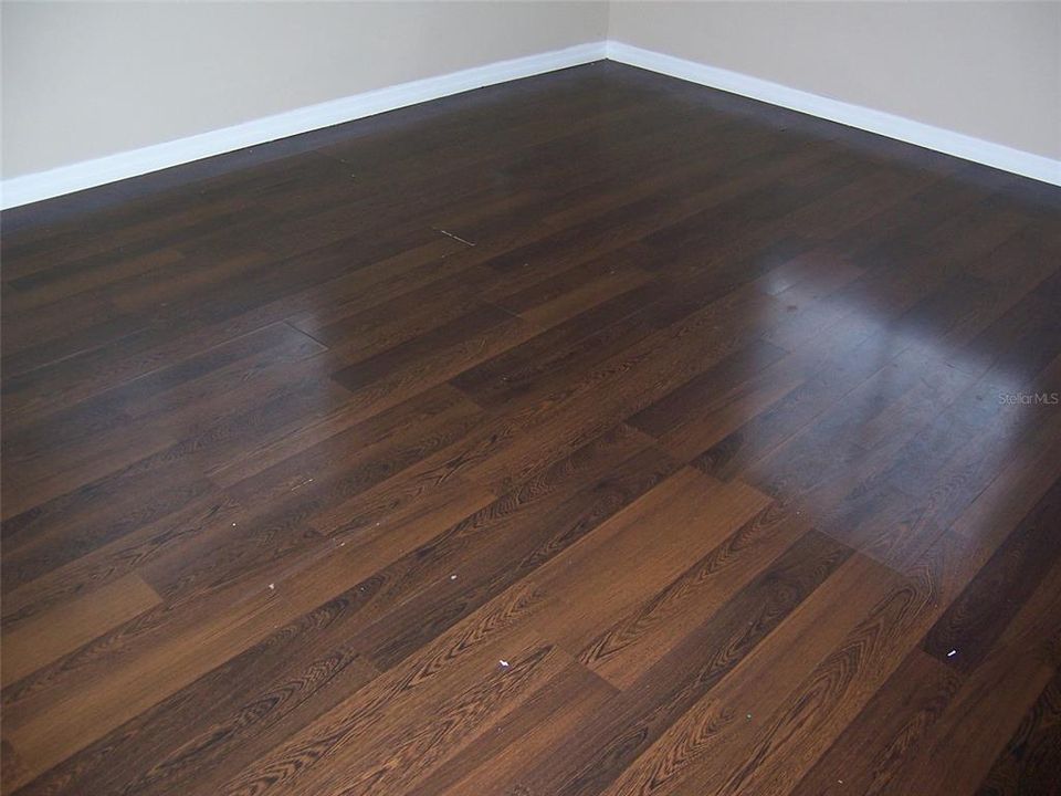 出租: $1,595 (3 贝兹, 2 浴室, 1200 平方英尺)