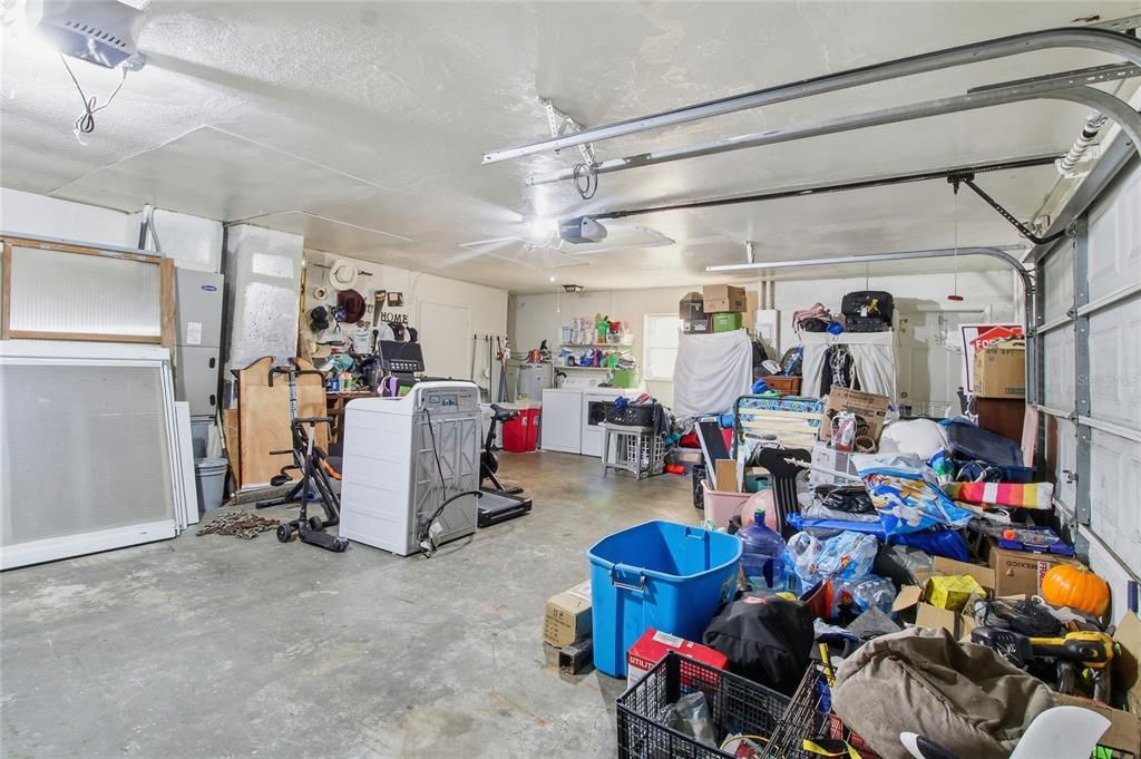 Active With Contract: $269,000 (3 beds, 2 baths, 1829 Square Feet)