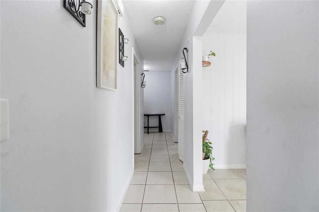 Active With Contract: $269,000 (3 beds, 2 baths, 1829 Square Feet)