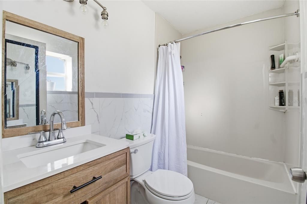 Active With Contract: $269,000 (3 beds, 2 baths, 1829 Square Feet)