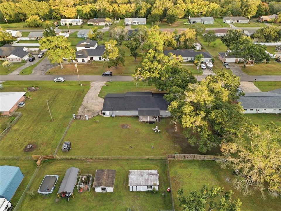 Active With Contract: $269,000 (3 beds, 2 baths, 1829 Square Feet)