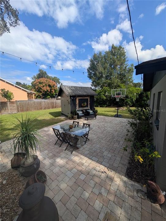 Active With Contract: $287,500 (2 beds, 1 baths, 1007 Square Feet)