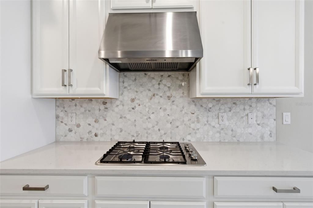 En Venta: $545,000 (4 camas, 3 baños, 2401 Pies cuadrados)