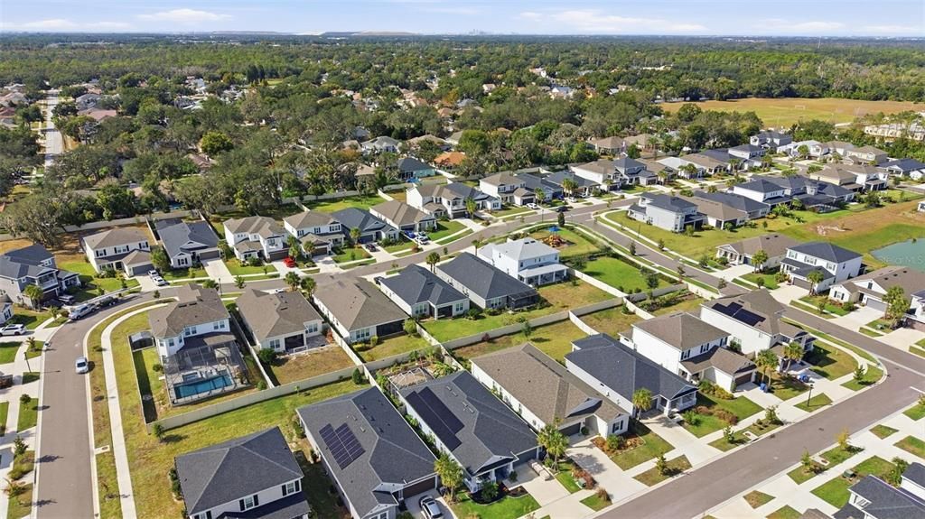 En Venta: $545,000 (4 camas, 3 baños, 2401 Pies cuadrados)