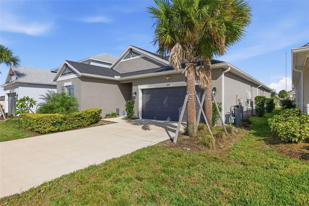 En Venta: $545,000 (4 camas, 3 baños, 2401 Pies cuadrados)