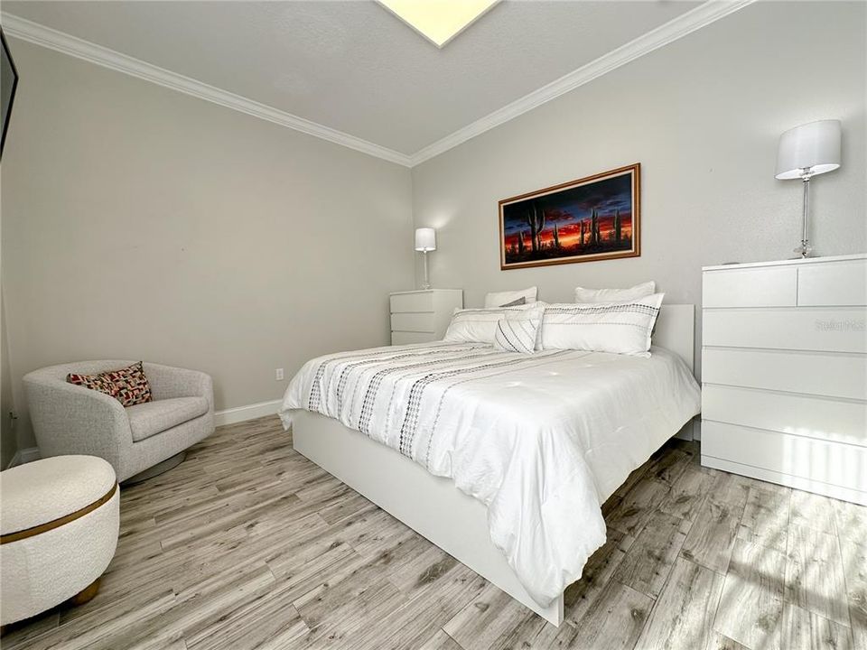 Active With Contract: $575,000 (4 beds, 2 baths, 2295 Square Feet)