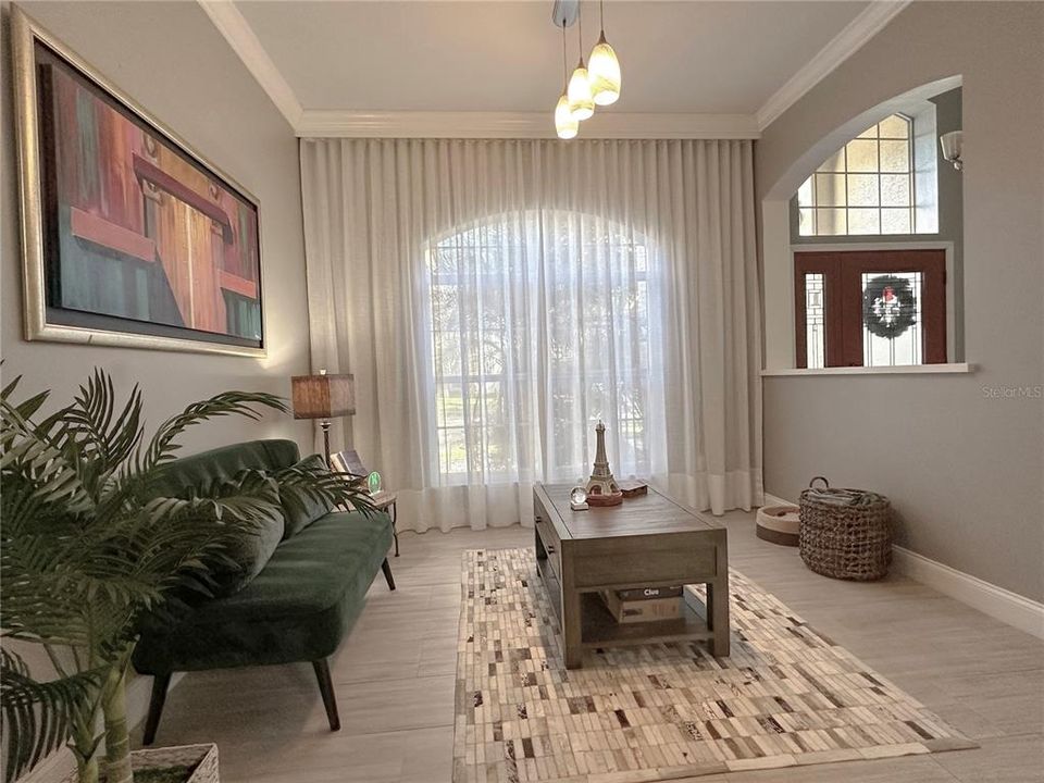 Active With Contract: $575,000 (4 beds, 2 baths, 2295 Square Feet)