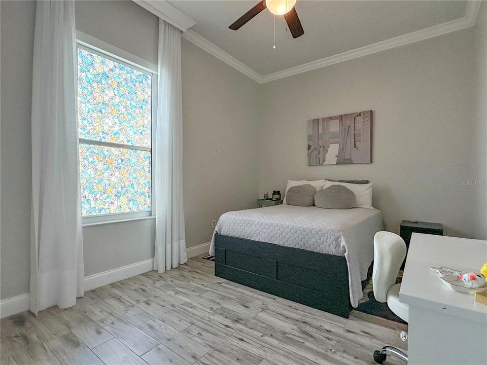 Active With Contract: $575,000 (4 beds, 2 baths, 2295 Square Feet)