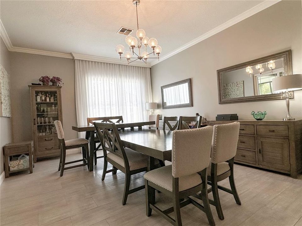 Active With Contract: $575,000 (4 beds, 2 baths, 2295 Square Feet)