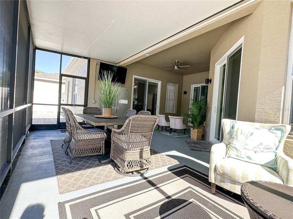 Active With Contract: $575,000 (4 beds, 2 baths, 2295 Square Feet)