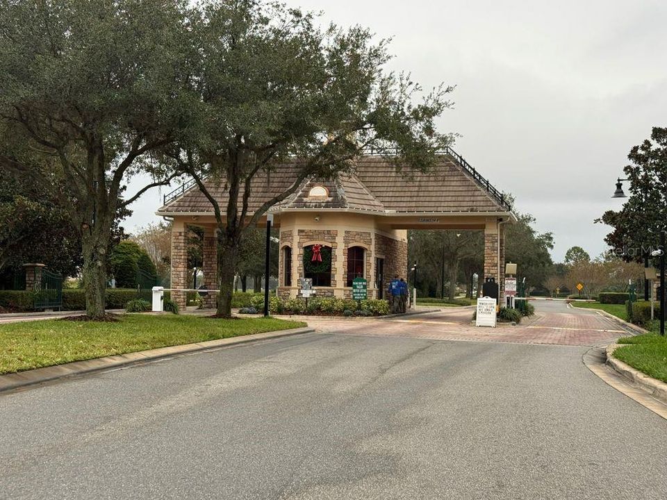 En Venta: $995,000 (4 camas, 3 baños, 2531 Pies cuadrados)