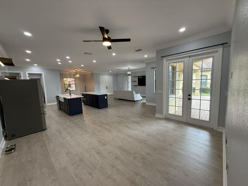 En Venta: $995,000 (4 camas, 3 baños, 2531 Pies cuadrados)