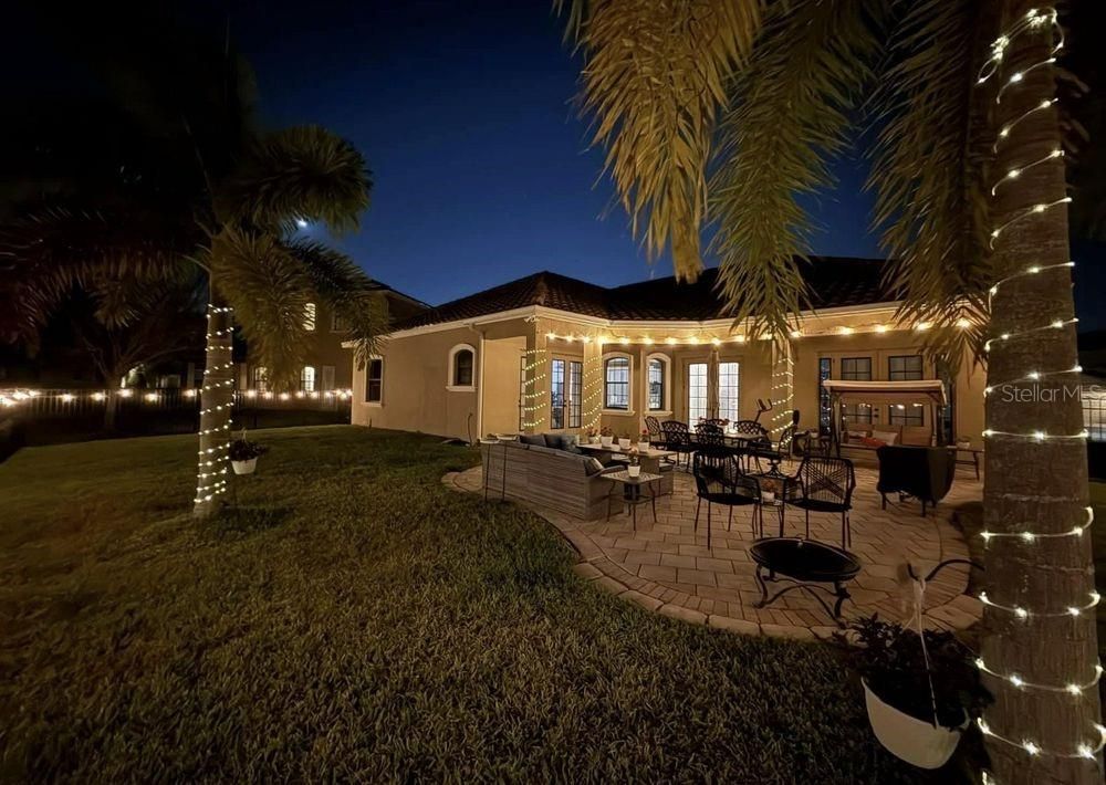 En Venta: $995,000 (4 camas, 3 baños, 2531 Pies cuadrados)